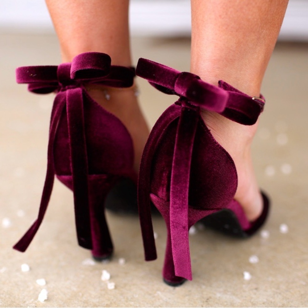 A New Day Velvet Burgundy Heels with Bow Size 9 Women’s